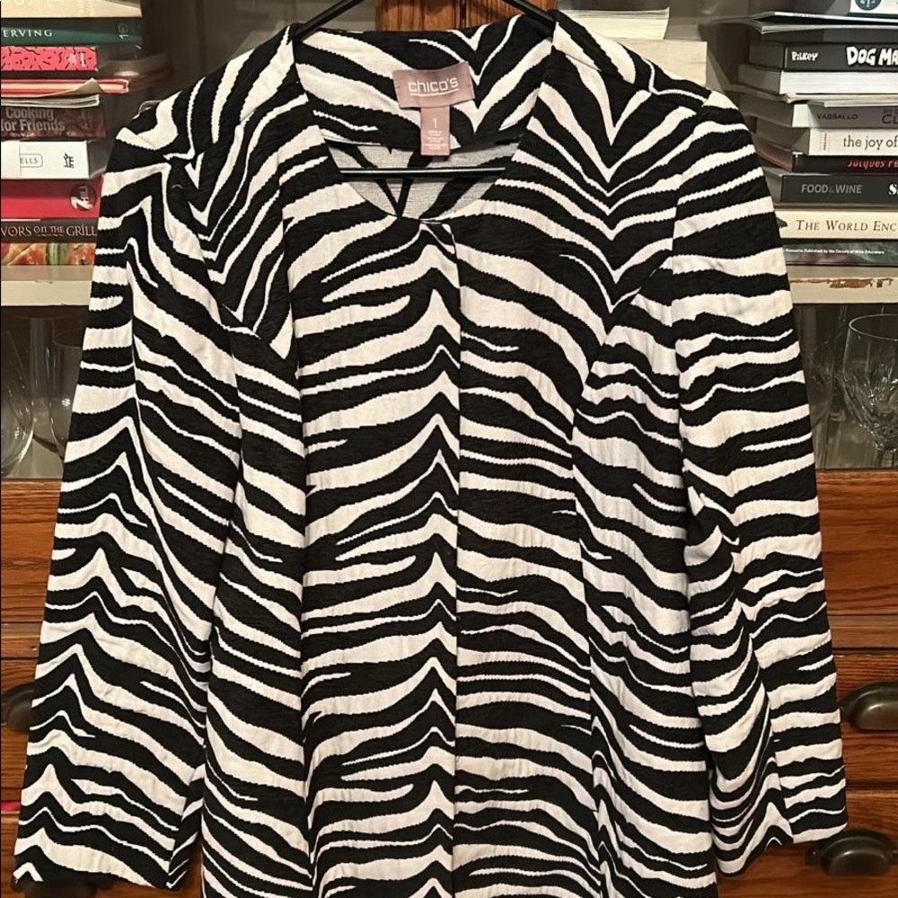 Chicos top size 1